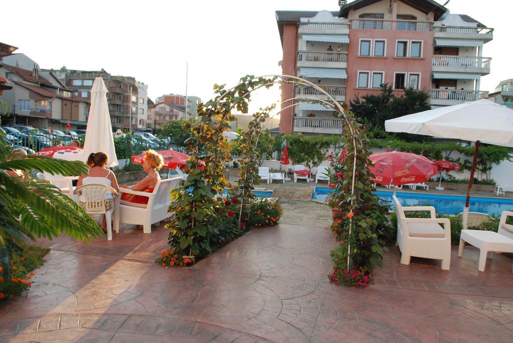 Alba Family Club Hotel Primorszko Kültér fotó