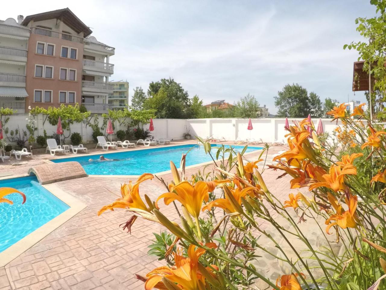 Alba Family Club Hotel Primorszko Kültér fotó